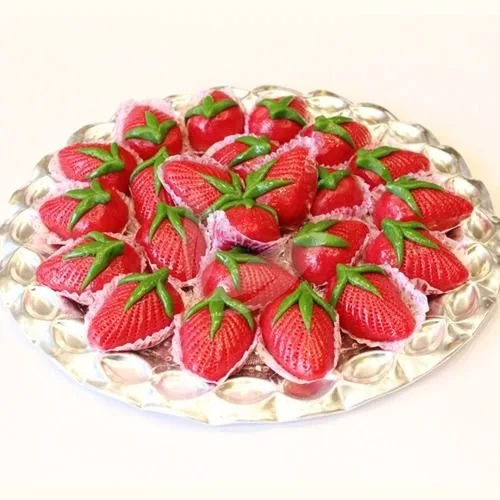 KAJU_STRAWBERRY.jpg